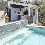 4 Bedroom Pet Friendly Home In Sayalonga