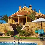 Charming Villa La Mar