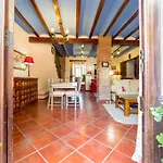 Villa Lupita