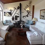Casa Rural Los Naranjos Piscina Y Pista Tenis Privada