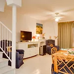 Los Pinos 23 Villas Casasol