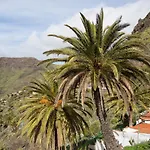 Masca With Garden