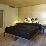 Hotel Galeria Essentia