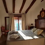 Edificio De Apartamentos L\'Escoleta