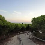 Leo Punta Umbria (Adults Only)