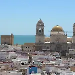 Cielo Family Home Free Parking By Cadiz4Rentals