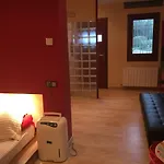Apartamento Aislado Jardin Y Piscina
