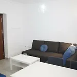 Fantastico Piso, Junto Al Teatro Falla Y A La Playa