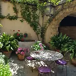 Petit Apartament Amb Pati Al Poble De Pals
