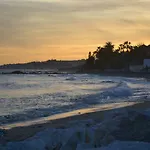 Casa Luz Del Faro Bed & Breakfast