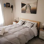 Apartamento En Centro Historico Con Garaje Propio