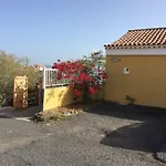 Casa Pura Vida