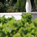 El Jardin De La Abuela