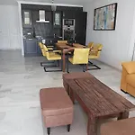 Homelystay- Marbella, Puerto Banus