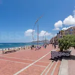 Apartamento Con Terraza Y Piscina En Las Canteras