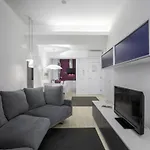 Miro - Local Rentss