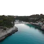 Holiday Home Cala Llombards piscina, wifi, seguridad y relax