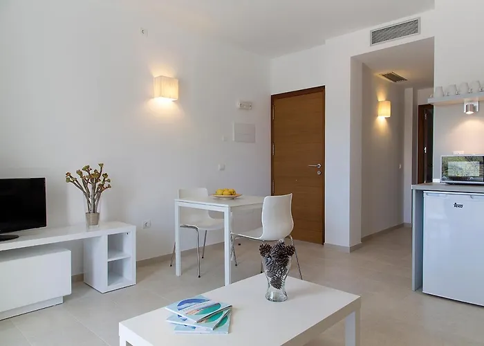 Apartamentos Proa - Emar Hotels Only Adults