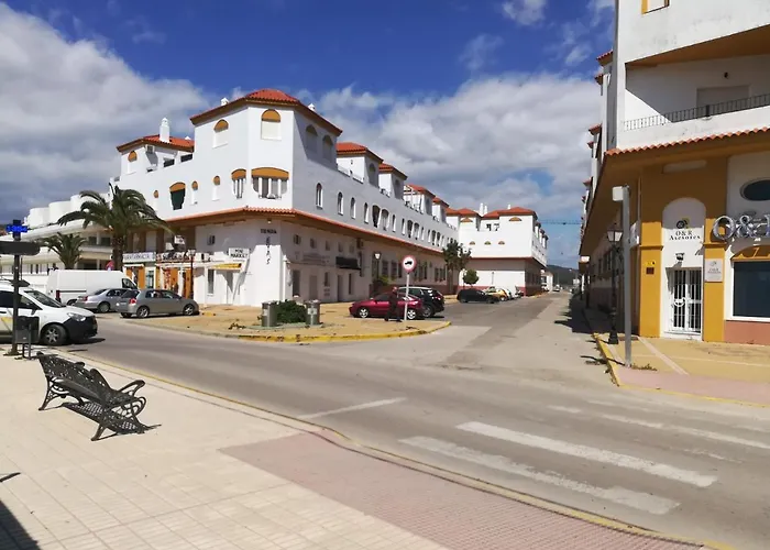 Zahara Pueblo Y Playa