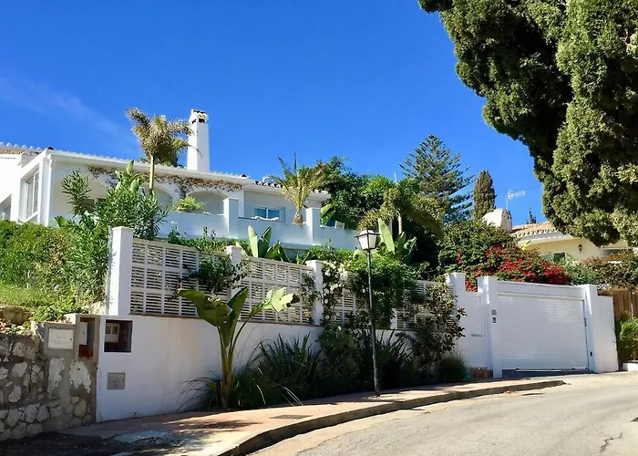 VILLA OASIS SEA VIEW 3 bed PRIVATE HEATED POOL - La Cala de Mijas by Solrentspain