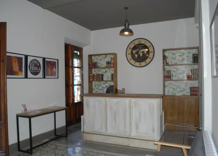 La Perla Granada Suites