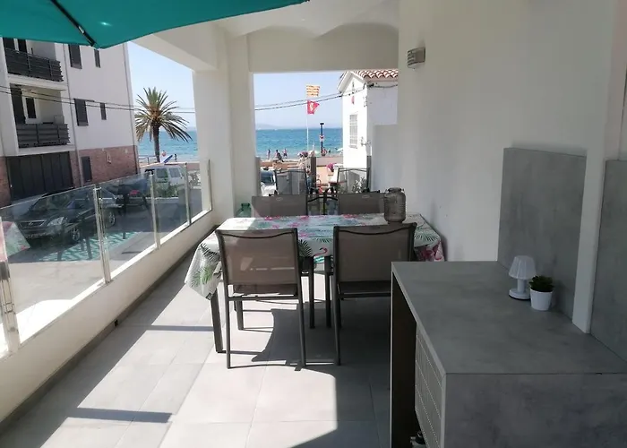 Appartement Neuf Bord De Mer Roses Espagne