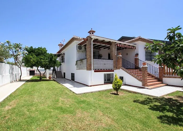 Tess Villa Retamar