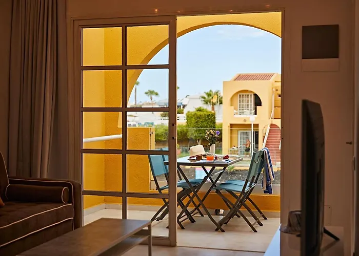 Stylish Holiday Home Tisalaya 40 By Pride Properties