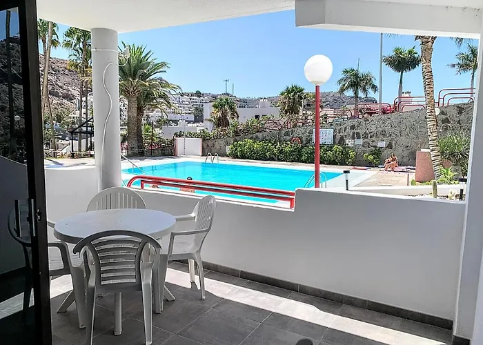 Pool Cardenal