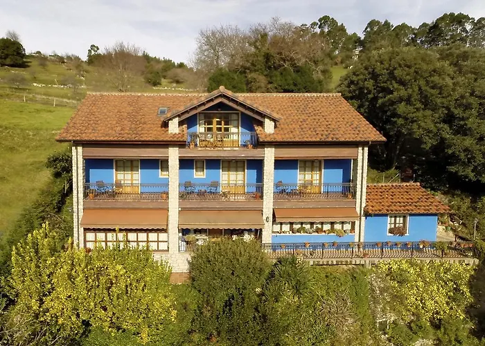 Apartamentos Rurales El Corberu