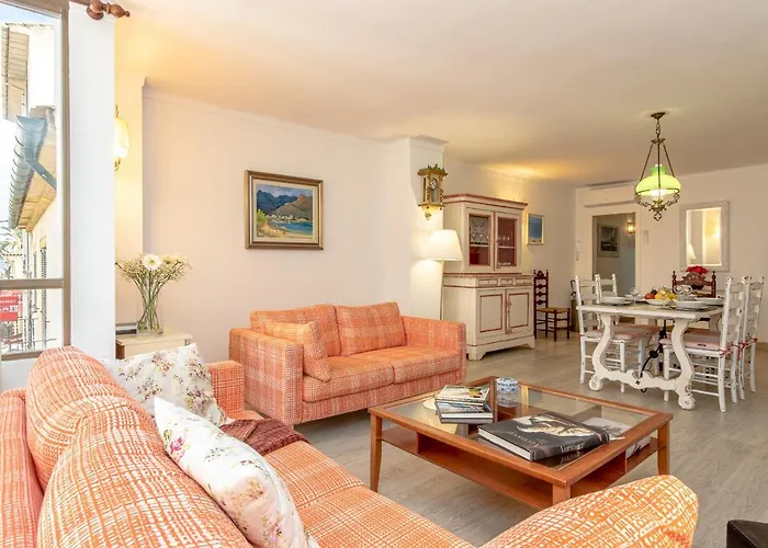 Apartment Almirall in Puerto Pollensa By homevillas360
