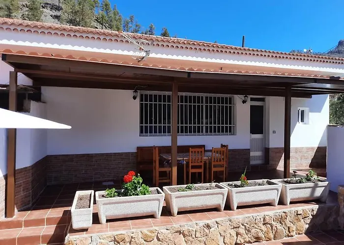 Casa Rural Los Cipreses. Cercados de Araña