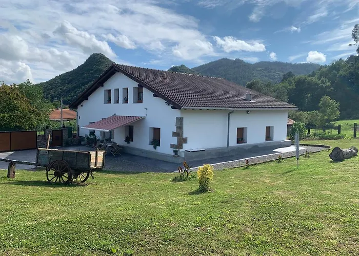 Kaltzada Etxea- Busturia
