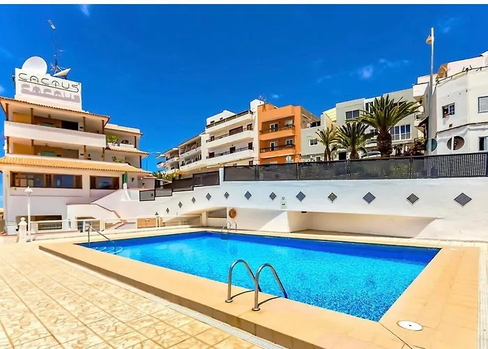 Beautiful 3 Bed Apartment in Los Cristianos Cactus