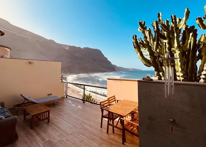 Overtheocean Big Terrace And Xl Bed