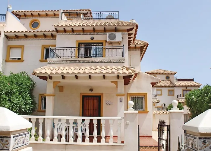 Awesome Home In Cabo Roig, Orihuela With 2 Bedrooms, Wifi And Outdoor Swimming Pool