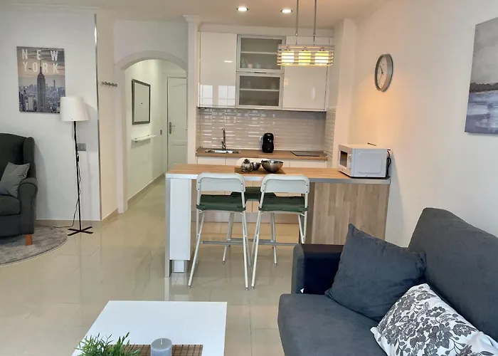 Moderno Apartamento Junto A Las Canteras