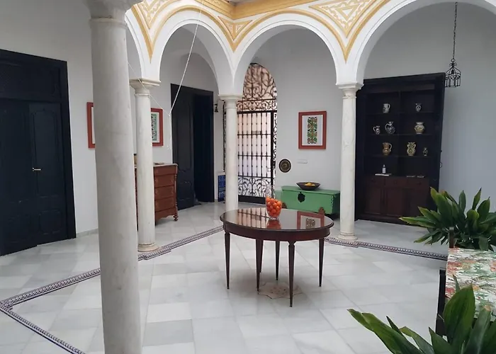 Casa S. XIX En Pleno Centro De Carmona