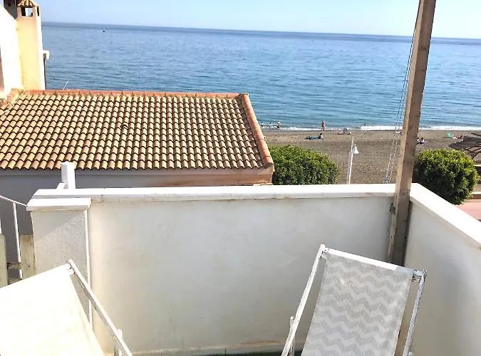 Atico En La Playa Con Terraza Privada