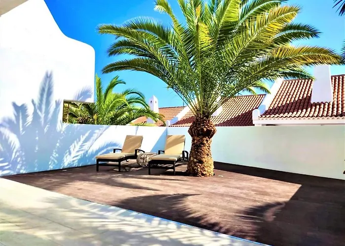 Gold Sand, Huge Terrace, Fast Wi-Fi, Sat Tv