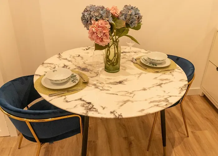 Authentic Apartment In Malaga Historical Center