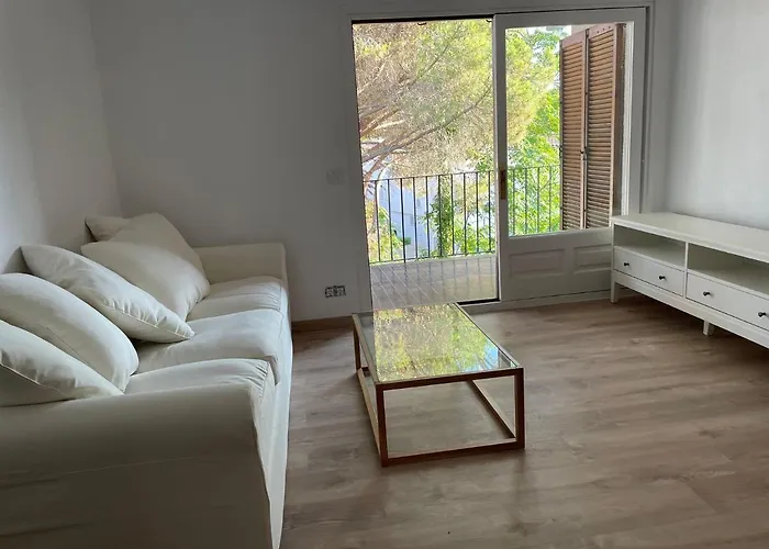 Modern Apartment With Parking 2 Min From The Beach