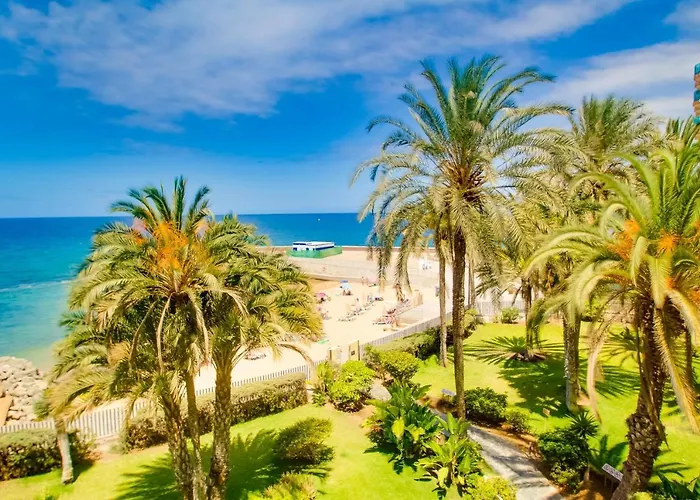 New Holiday Apartment Right On The Beach