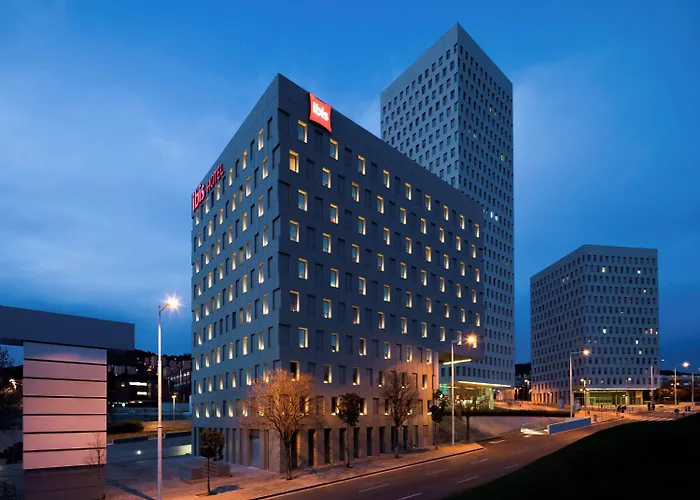 Ibis Barcelona Santa Coloma
