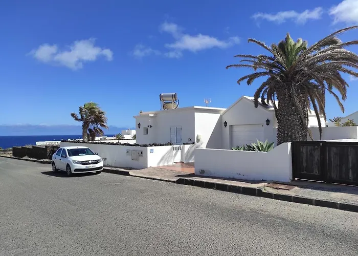 Casa De Los Pajaritos.