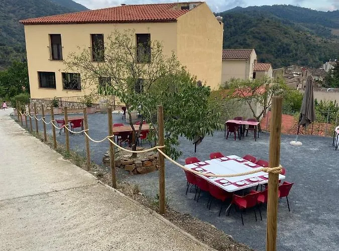 Hostal Restaurant Mussons