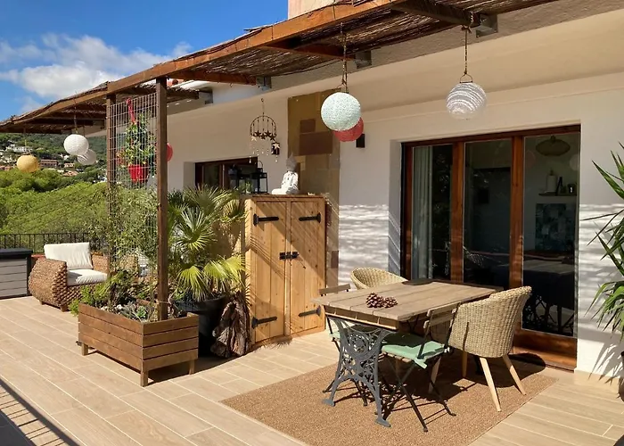 Cozy Place, Big Roof Terrace & Spectacular Views.