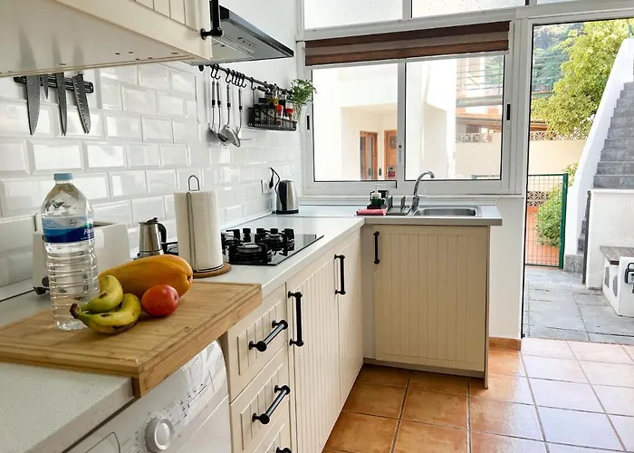 Hibiscus Apartment