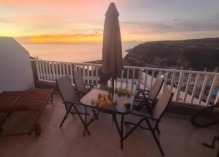 Puerto Rico, Amadores Beach And Teide View