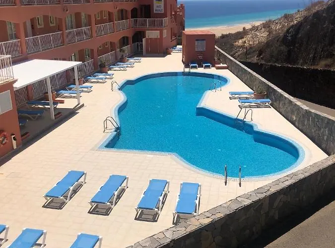 Beach Front Apartment With Stunning Ocean Views!